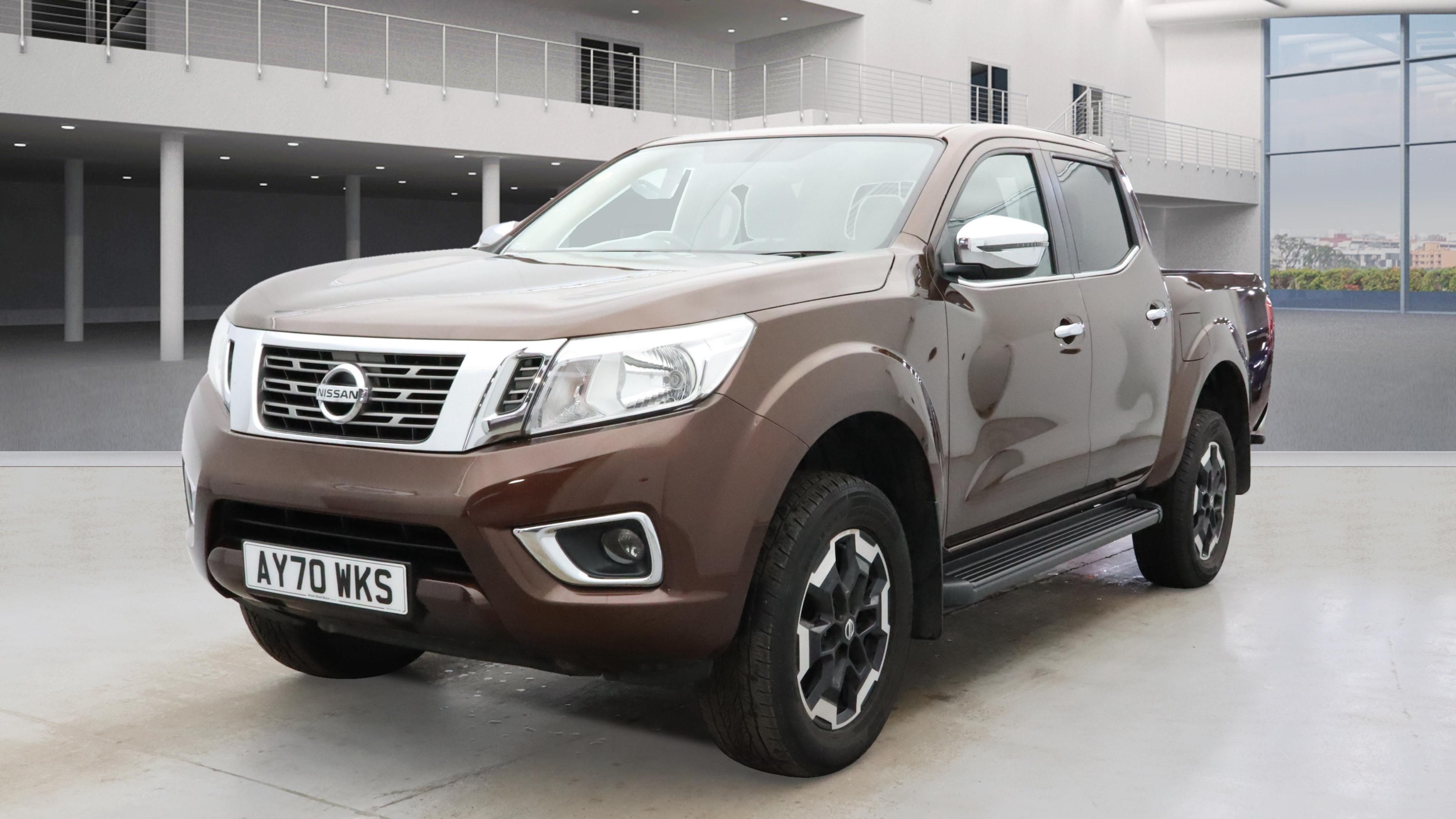 NISSAN Navara